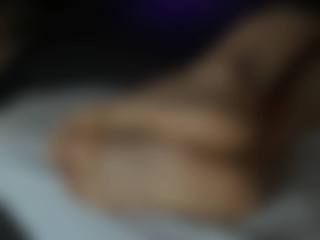 Dirty arched soles, and flat foot