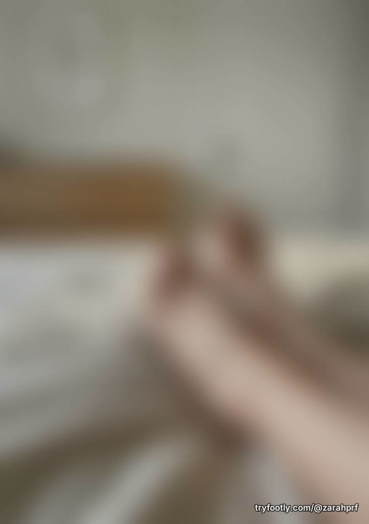 Fresh out of bed, soft sheets, and my favorite view… Simple, natural, and a little teasing