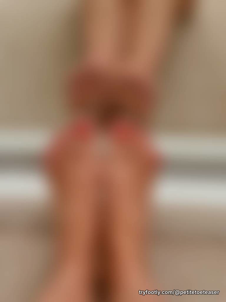 Double trouble 👣 Come see more ⬇️ 😈 https://onlyfans.com/petitetoeteases