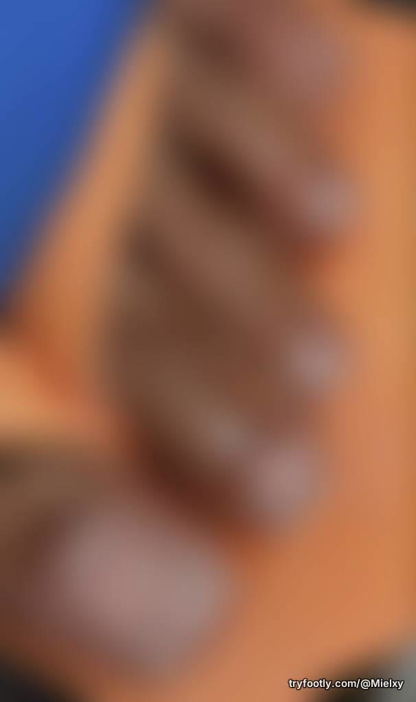 Here’s a closer look 👀👣💕
