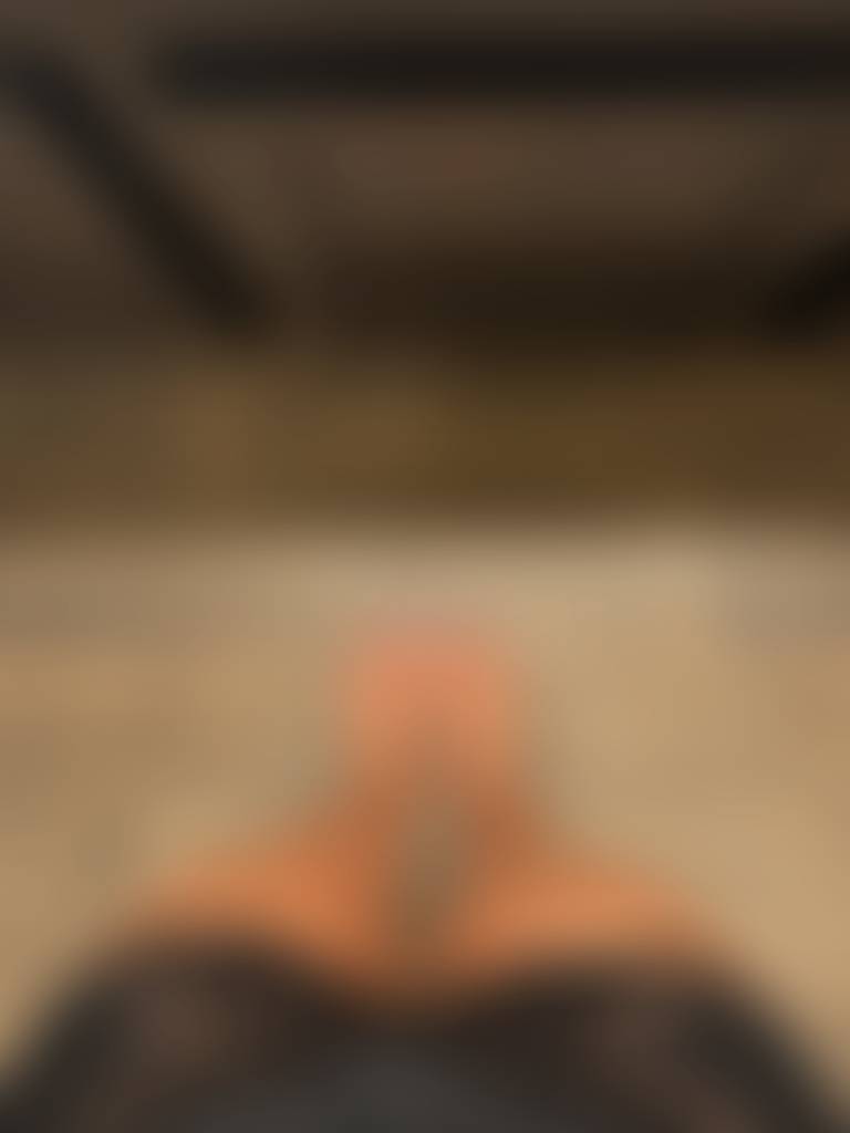 A little tease before the weekend… 👣💙