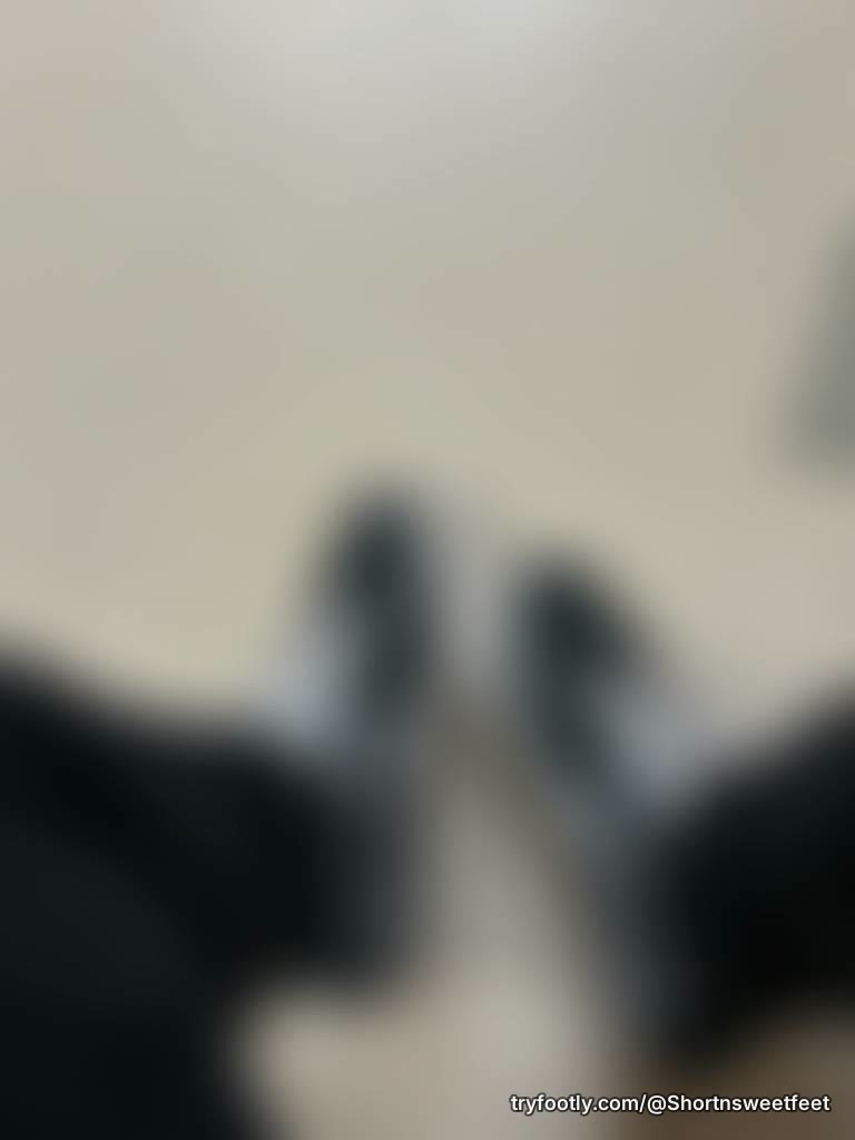 Working feet pic 😓 ready to go home
