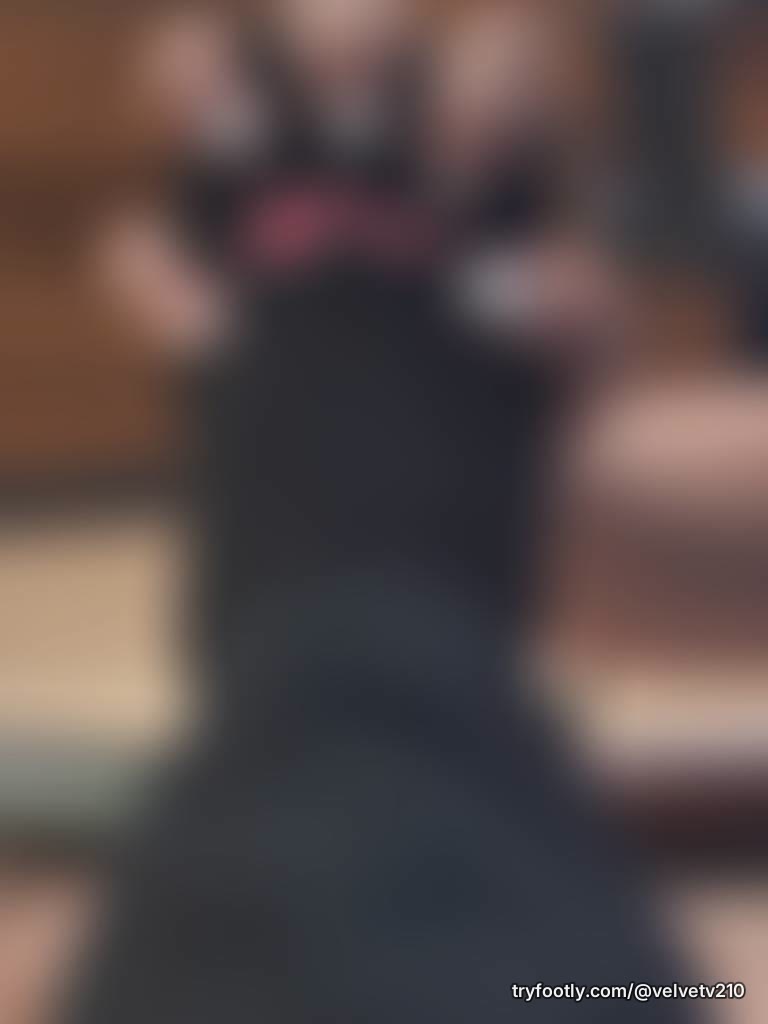 my feet are so cold🥶
