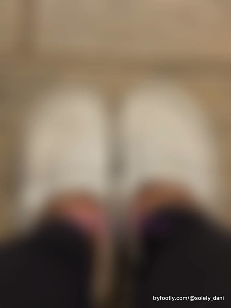My poor dudes need some cleaning, and being on my feet all day made my feets swell. 🥺 I’m 