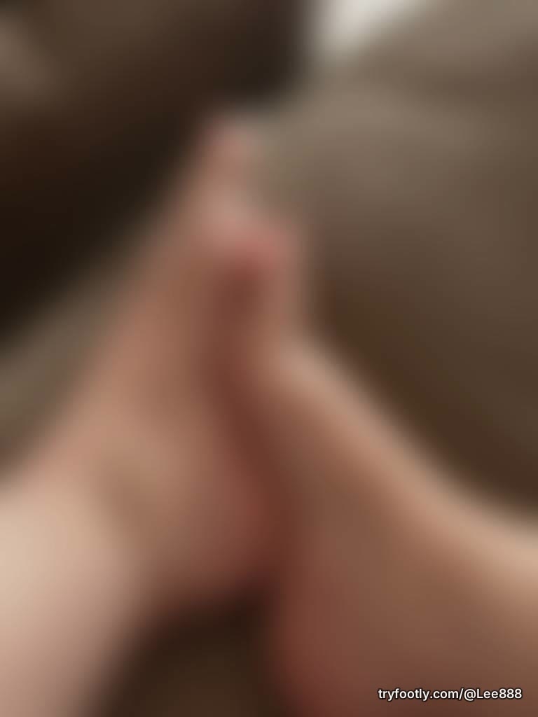 Fresh feet just for you message me for custom requests