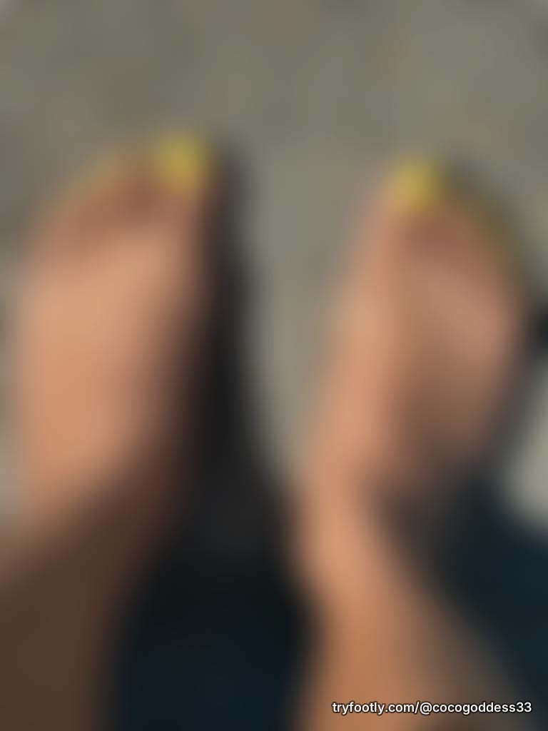 Just took off some crew socks, can finally breathe 😮‍💨