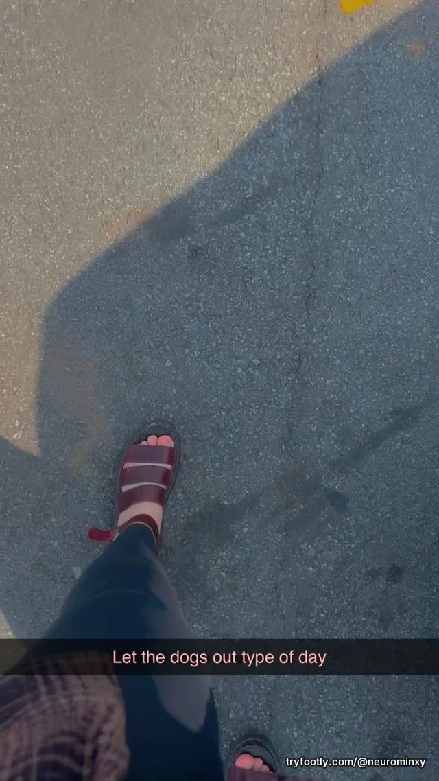 Love wearing Docs, especially my "Jesús Cristo" sandals. †