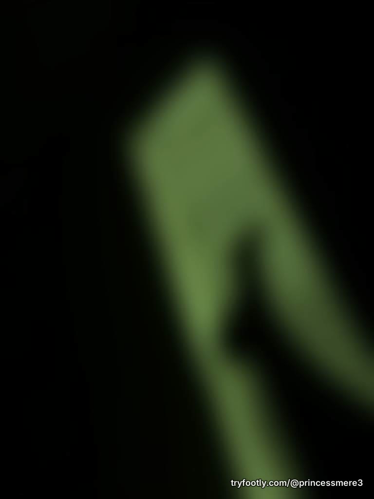 Should I turn on the lights ?