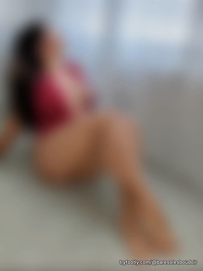 Welcome to my little private corner of the internet. 🖤 Feet, femininity, and a little myst