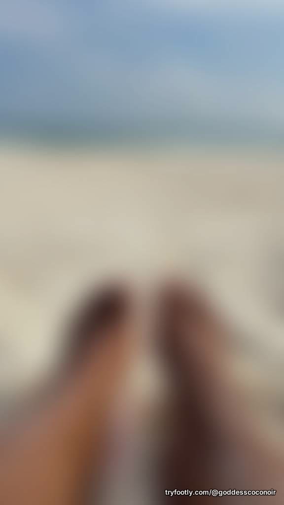 wish you were here… ocean’s loud, I’m louder ♡