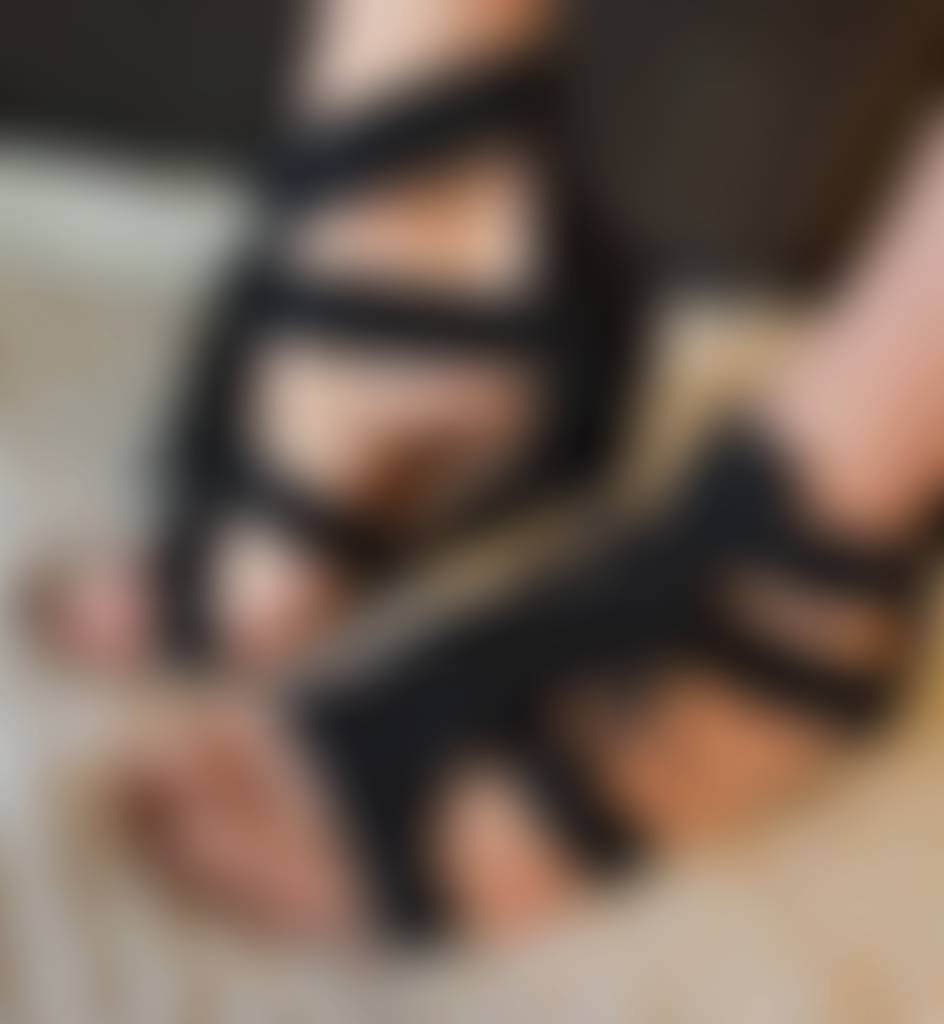 How do my feet look in these? Better on.. or should I take them off ? 🥰👀