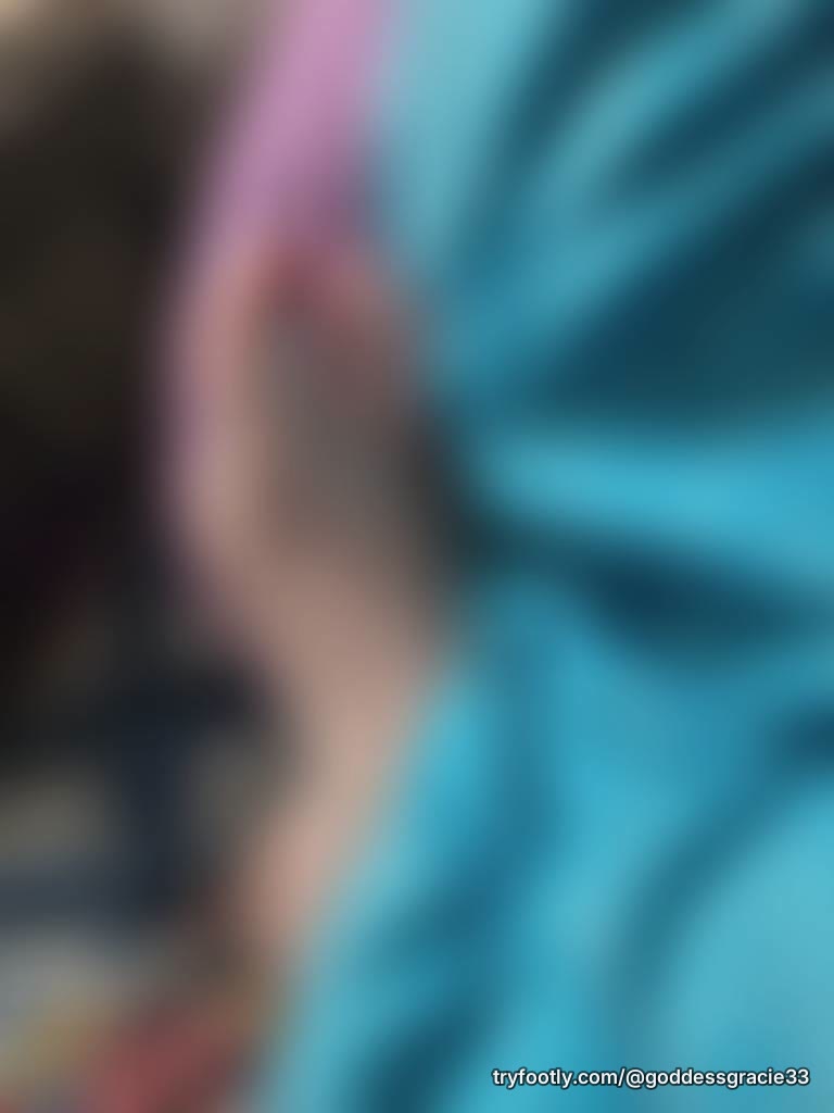 Anyone wanna chat ;)