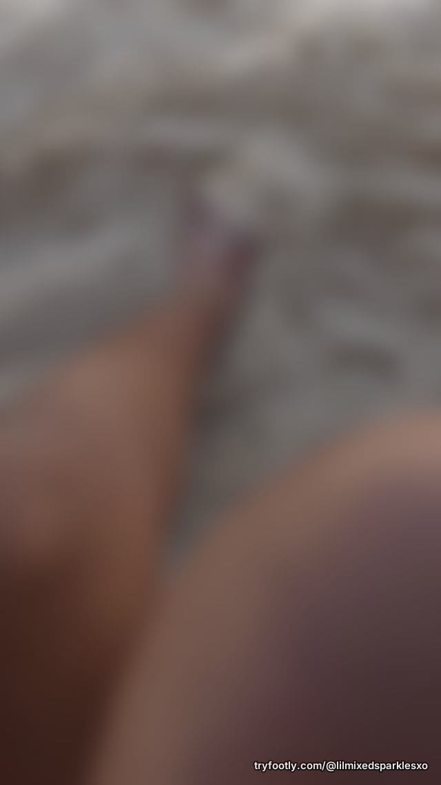 Sun and sand between my toes 🥰