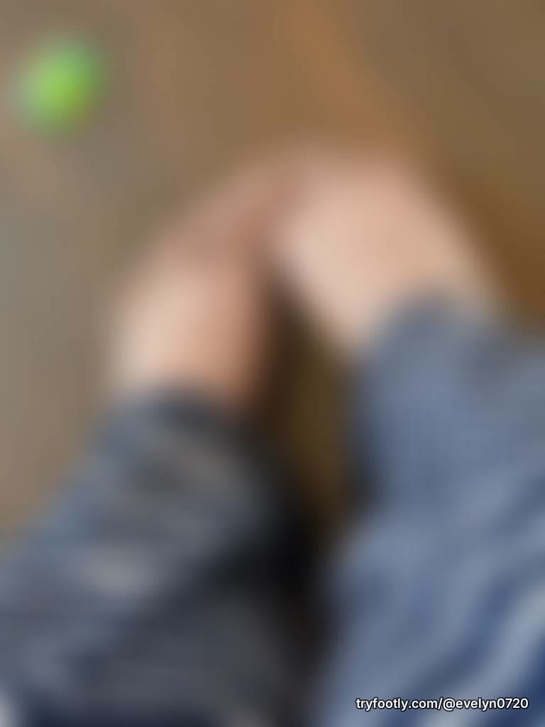 Someone pay for my toes😩😩 pleaseeee…