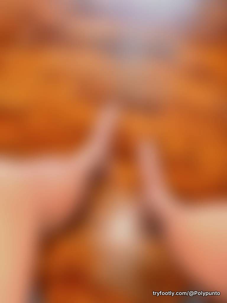 Nuevo por acá 👣 Pies de hombre. Reales. Sin vueltas. Si te gusta lo masculino, estás en el