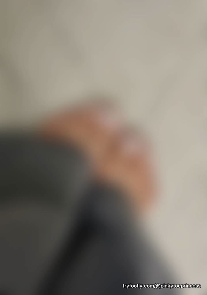 Get a closer look of my pretty profile pic 😽 dm’s are open loves