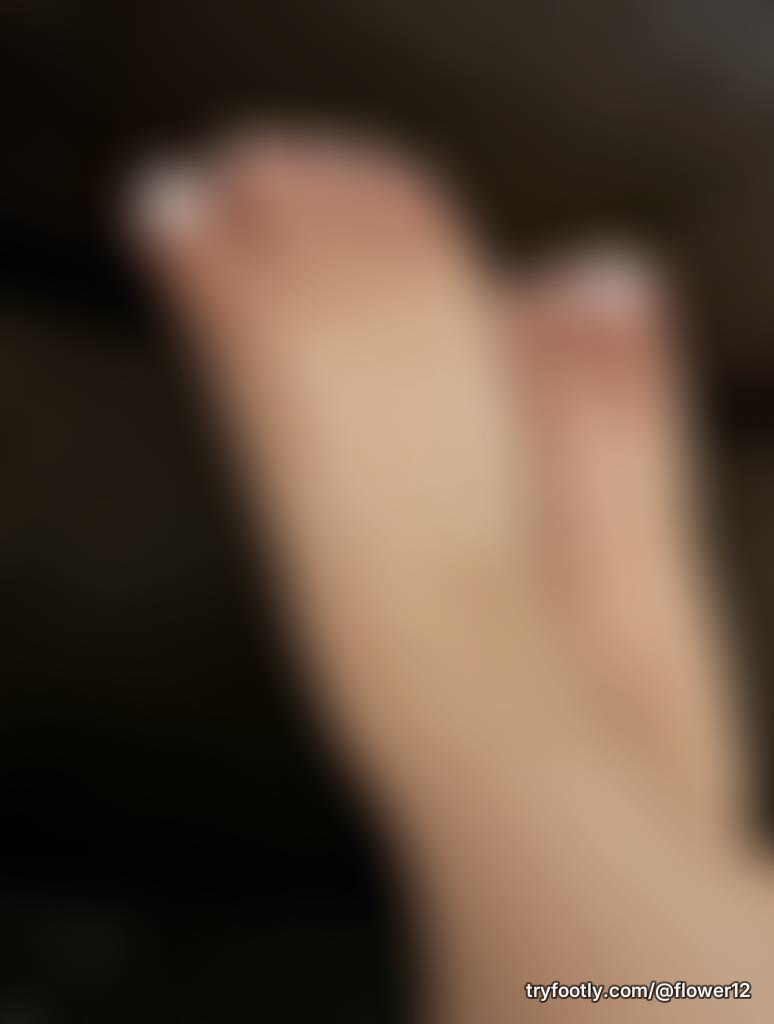 #small feet 😘 dm if want to see more