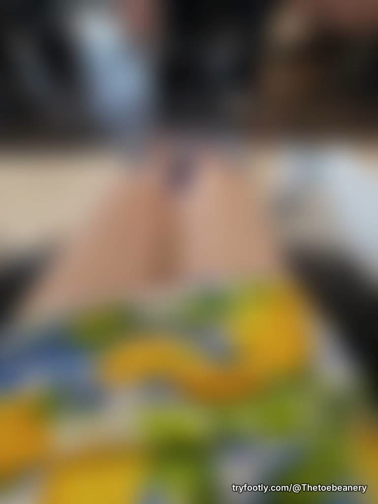 It’s happening 🧼💅🦶