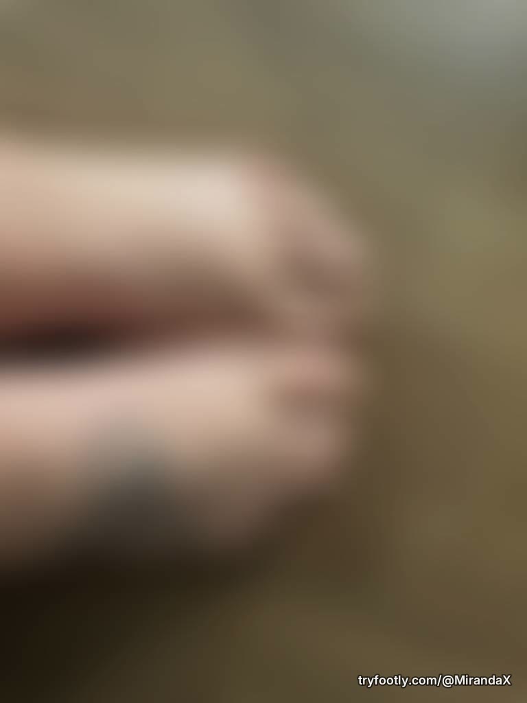 Come see my chunky feet 😍
