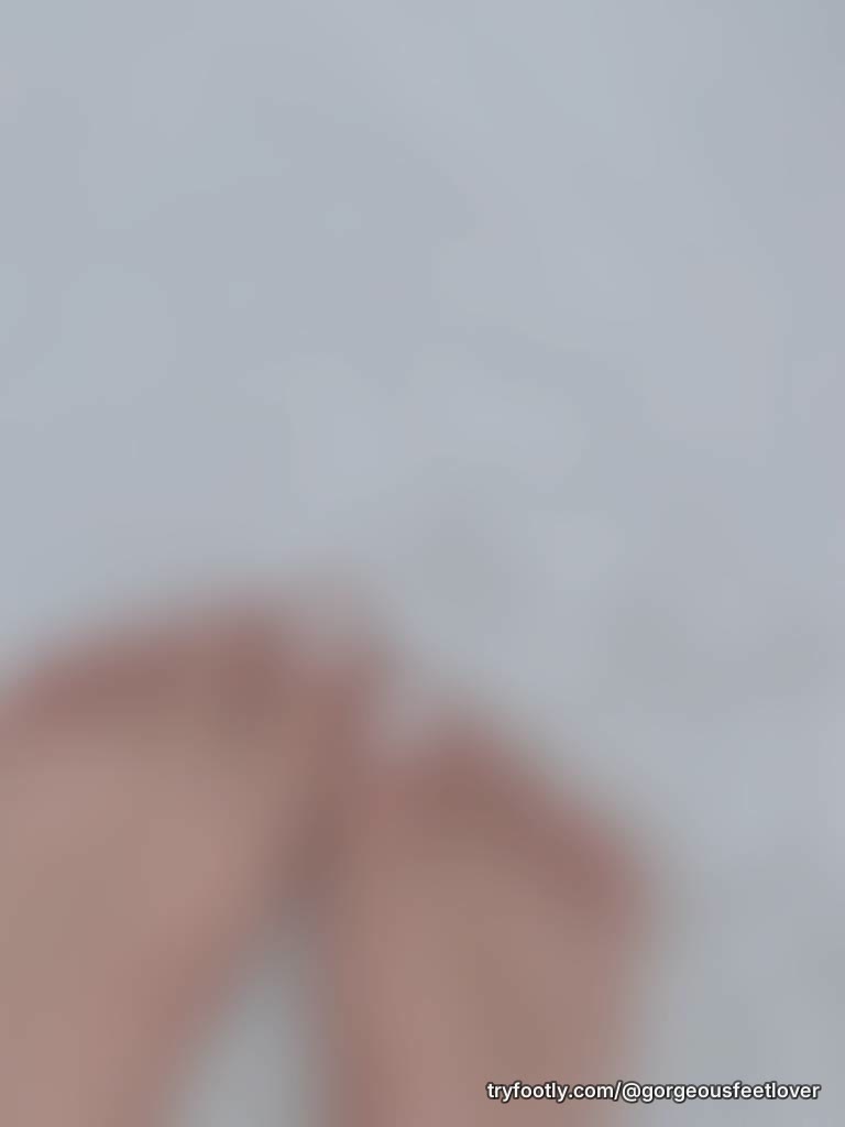 dm me for personalized content ! 🩵
