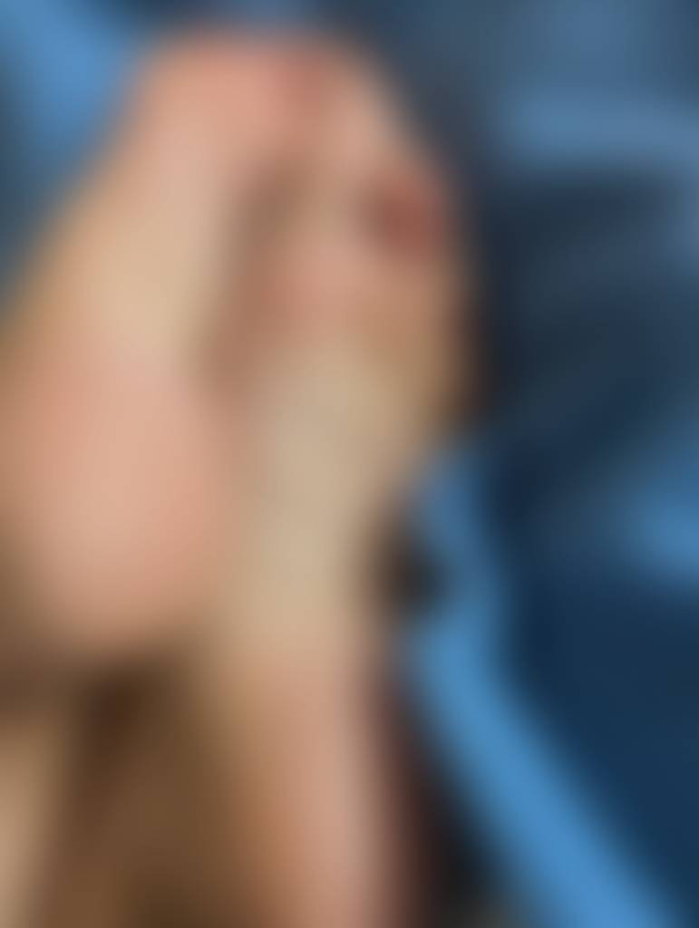 Do you prefer smooth soles or natural little wrinkles like these? ♥️