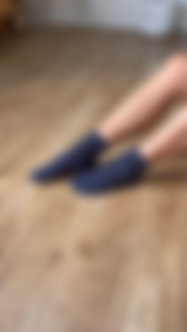 watch me take my socks off🤭
