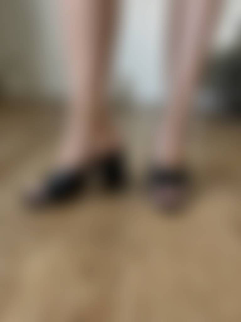 a little black heel