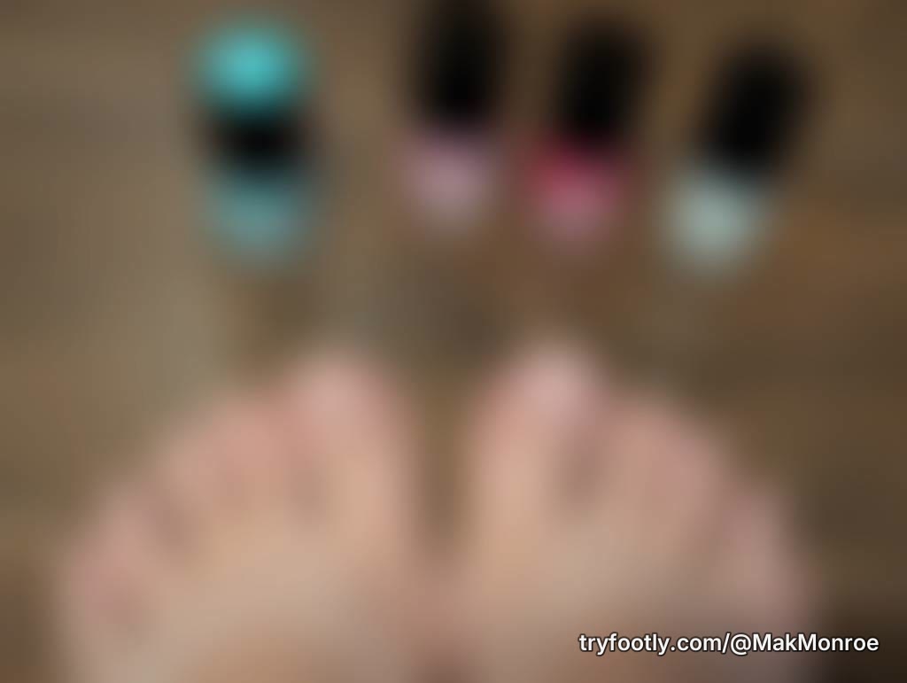 What color should I paint my toenails!?