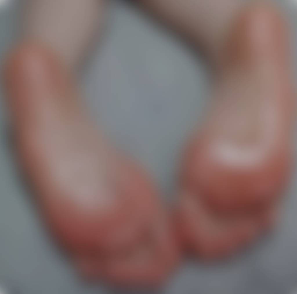 Soles and toes slicked up with oil, lotion, and honey! 🍯 😉