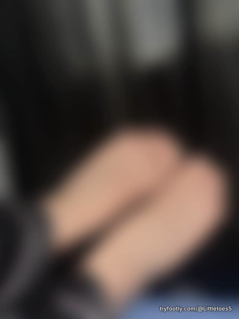 Fresh nails incoming… I might show them off later if you ask nicely 👀