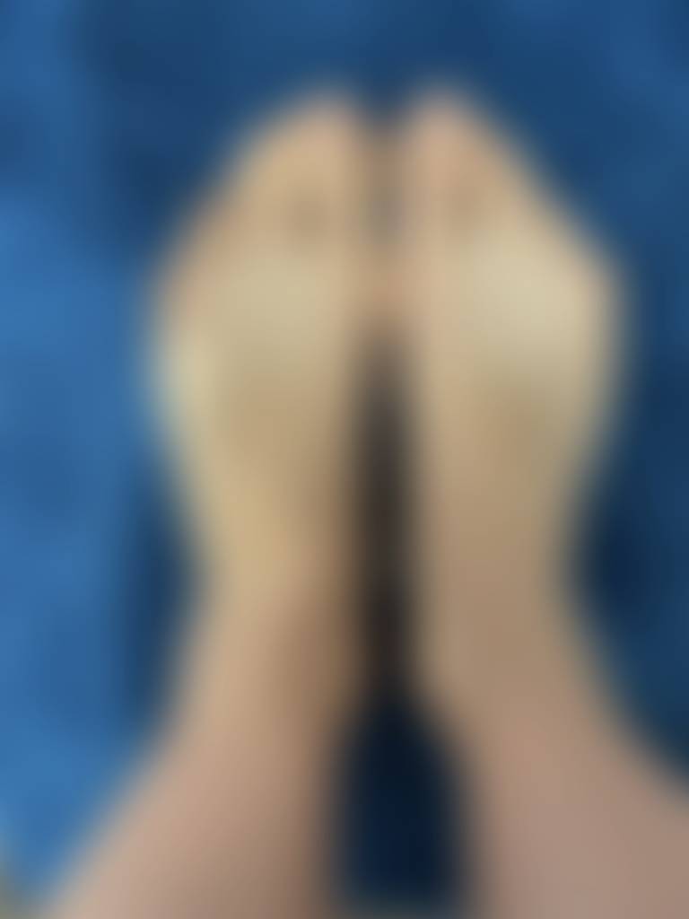 Post workout and pre-shower feet 👣
