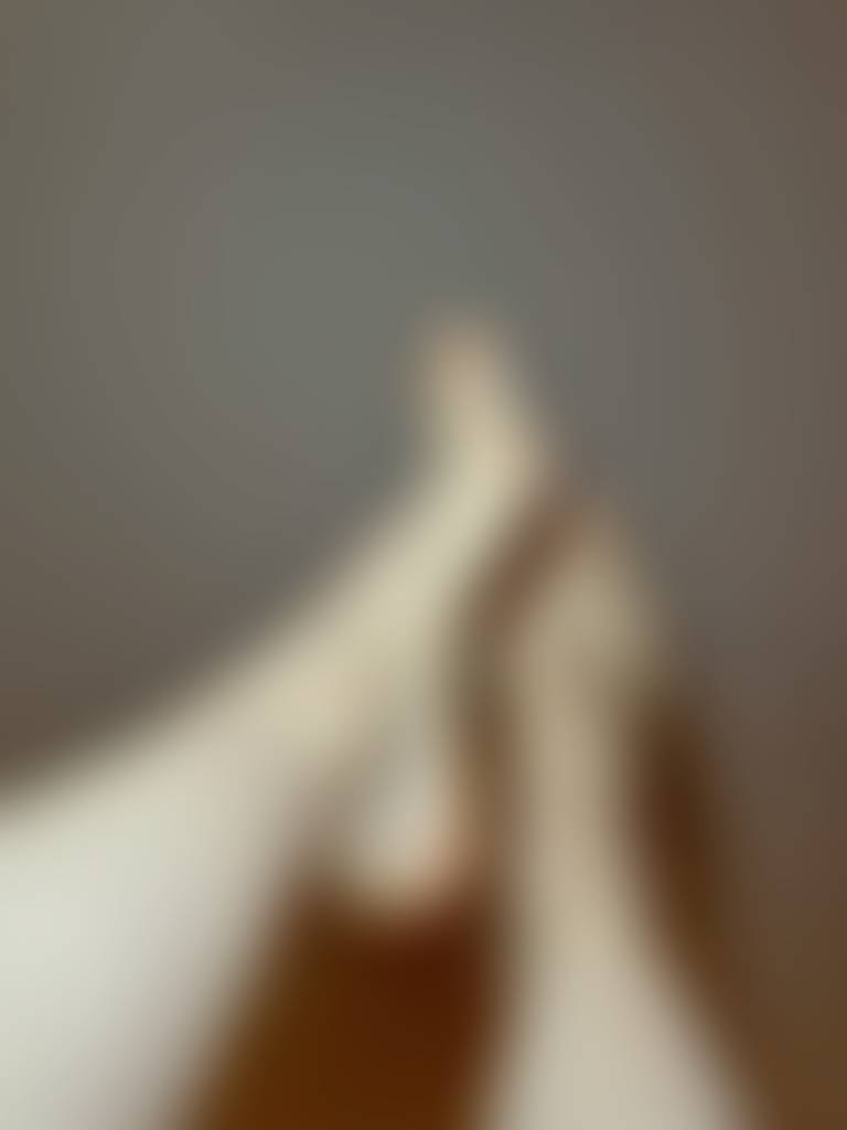 Feet in the air 🦶🦶