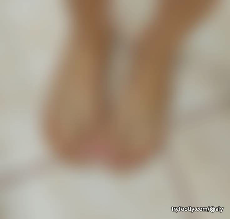 👀