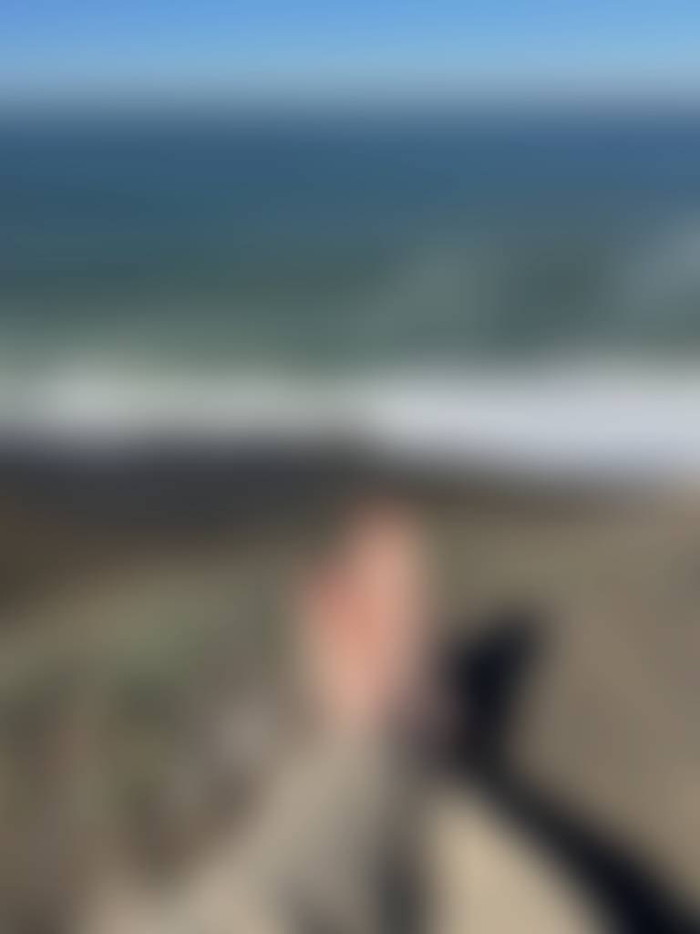 Barefoot and unbothered. Livin the coastal life!