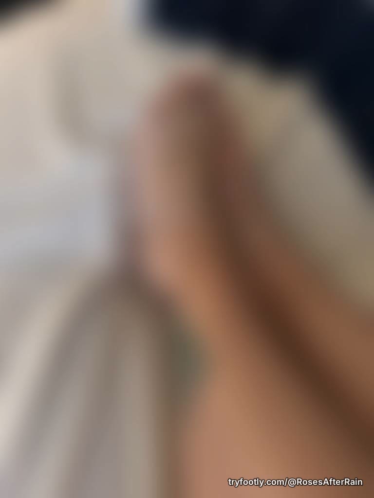 The right pedicure could make these tan lines pop. What should I get??