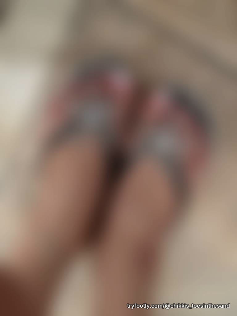 Fresh toes