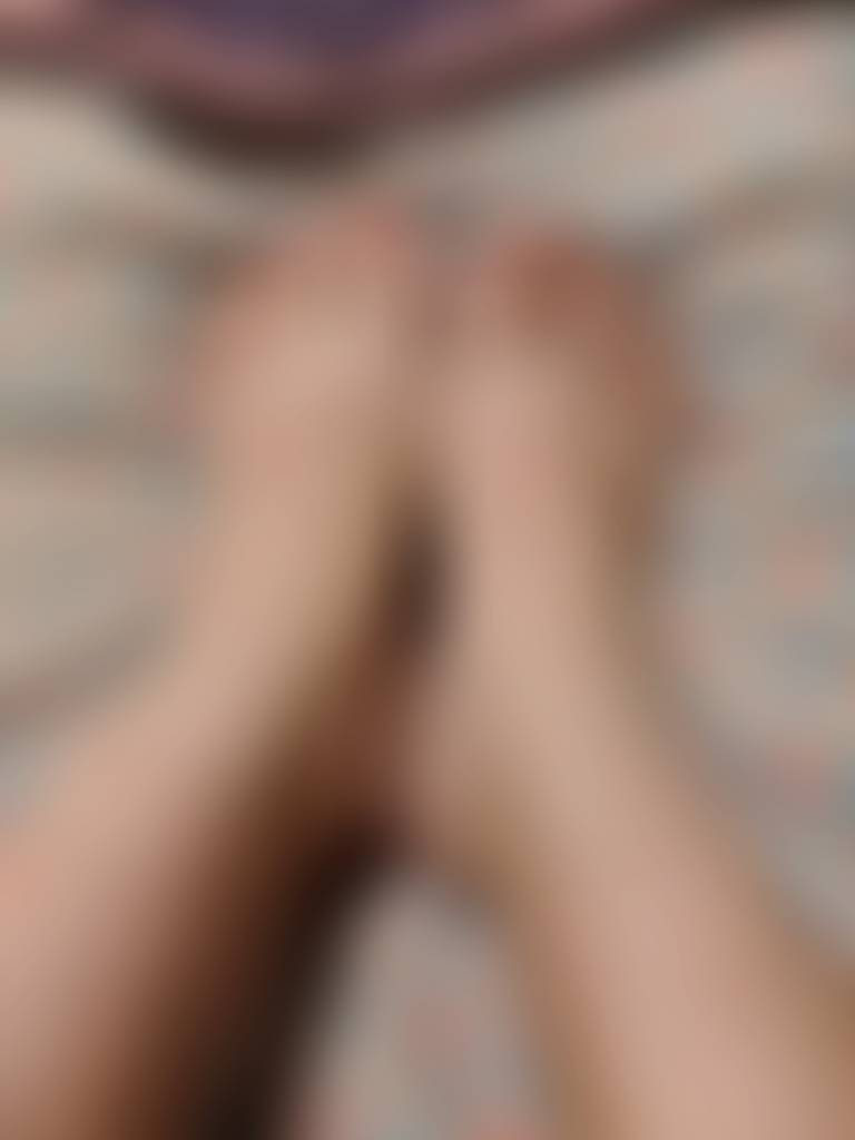 Wouldn’t you like to connect the dots? 😉 cuz I just don’t them on my feet, can u guess whe