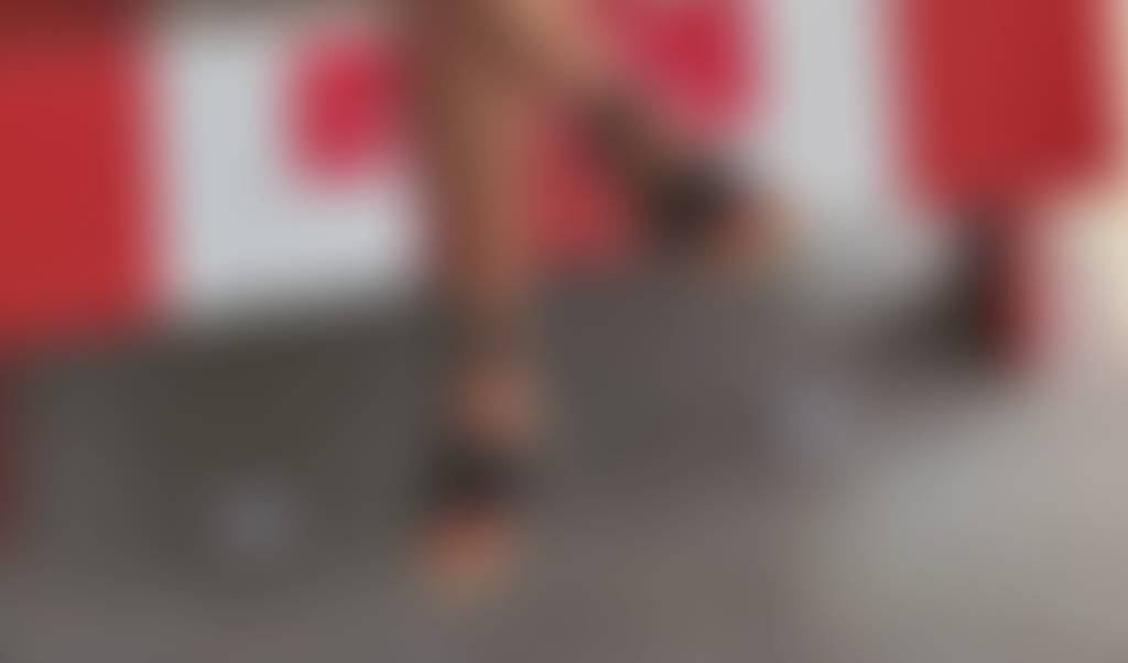 Just a little peek 😏💗