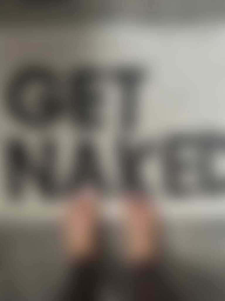 The mat said it not me 👣👀