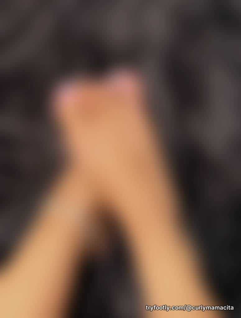 Welcome… I think you’ll like it here. 👣💋