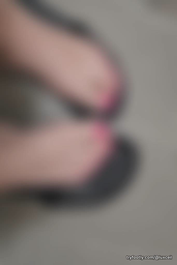 Treat yourself to the perfect pink toes❤️