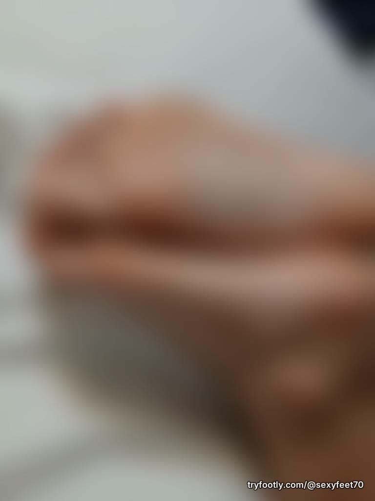 Dm me for sexy pictures