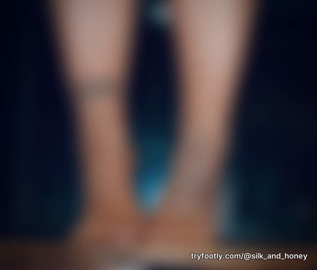 Tippy toes!!
