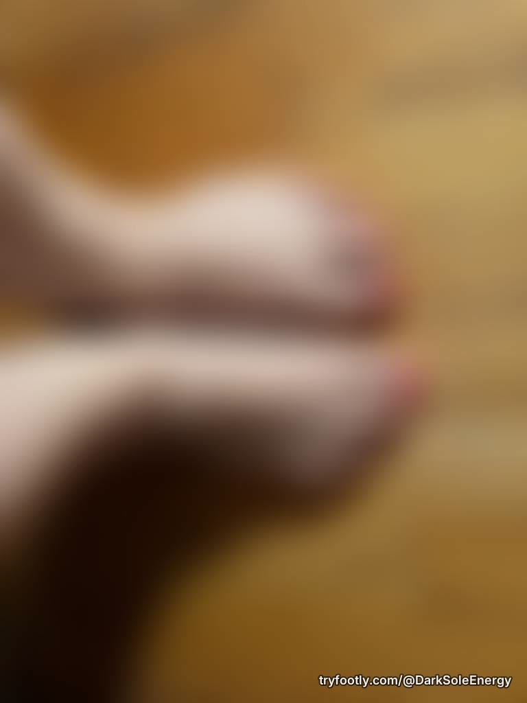 In desperate need of a pedi