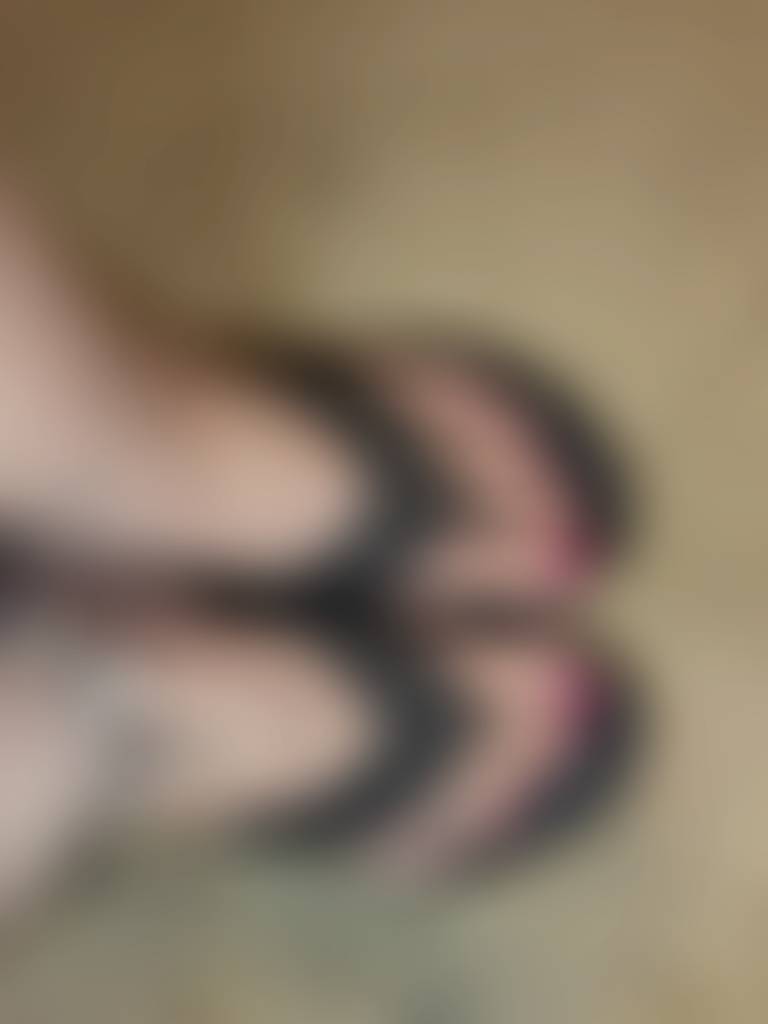 First time here! Kind of nervous :/ Let’s hear what you think ig! :) I will open messages 