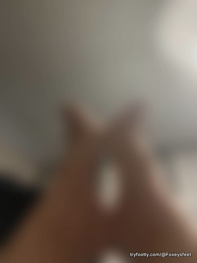 Hello 🦶