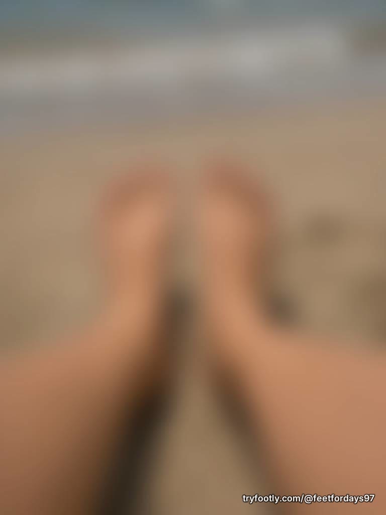 Beach days are always the best. Just need a new pedicure. I may have neglected my piggies.