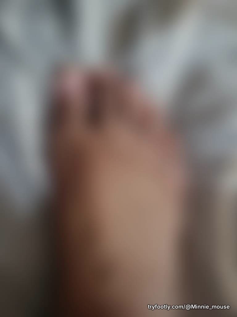 I'm only selling feet pics..I enjoy getting my feet done
