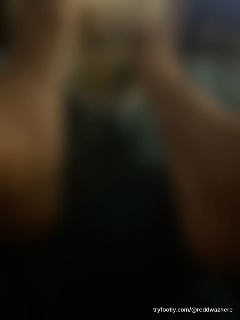 I need someone to suck yogurt off my feet 😣!