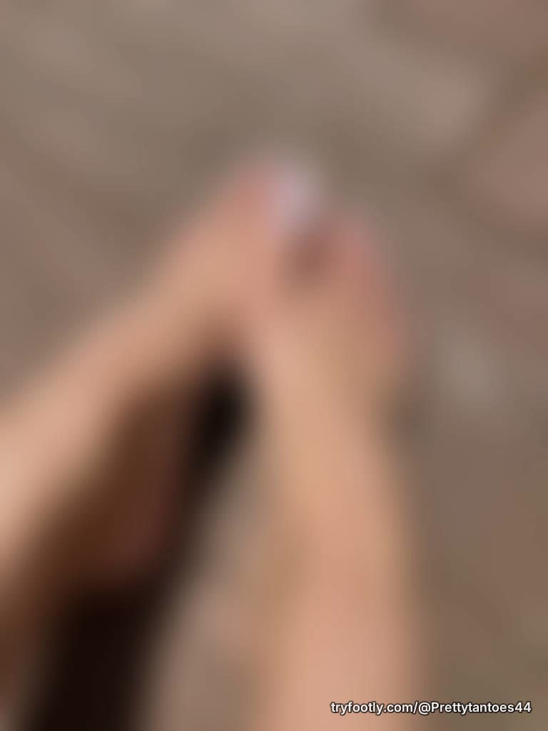 What do you want to see? 🦶🏼🌺